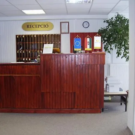 Lido Hotel 2*